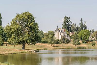 Meeting at Castel Château de Poinsouze campsite