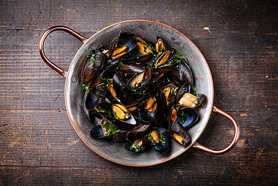 Bouchot mussels with cream: the recipe from Castel La Garangeoire campsite