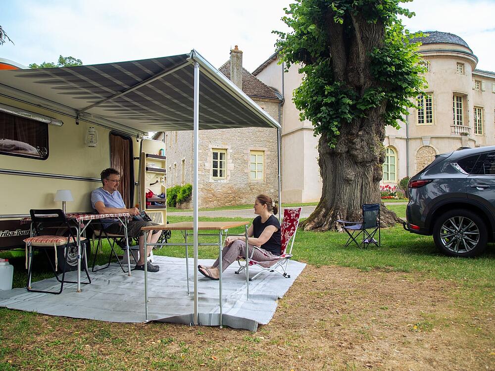 Campsite Castel Camping Château de L'Epervière Gigny-sur-Saône Bourgogne-Franche-Comté 11