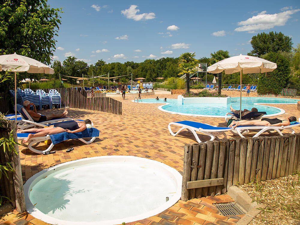 Campsite Castel Camping Les Bois du Bardelet GIEN Centre-Loire Valley 11