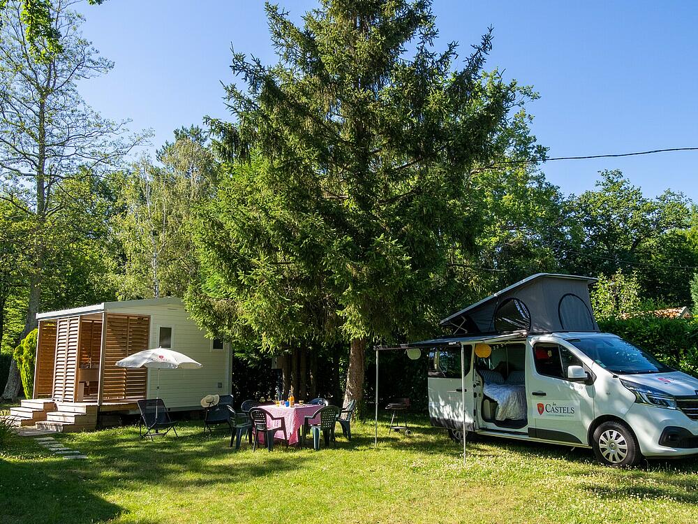 Campsite Castel Camping Les Bois du Bardelet GIEN Centre-Loire Valley 1