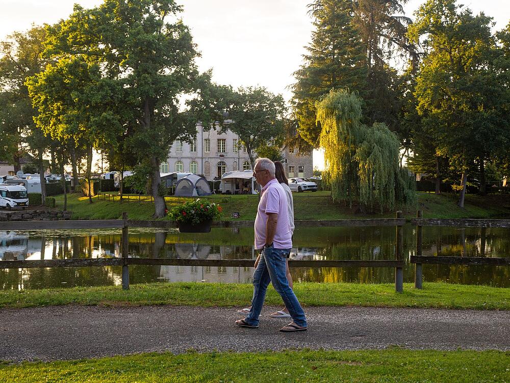 Campsite Castel Camping Château de L'Epervière Gigny-sur-Saône Bourgogne-Franche-Comté 20
