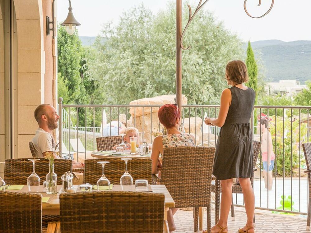 Campsite Castel Domaine de Sévenier & Spa LAGORCE Auvergne-Rhône-Alpes 10