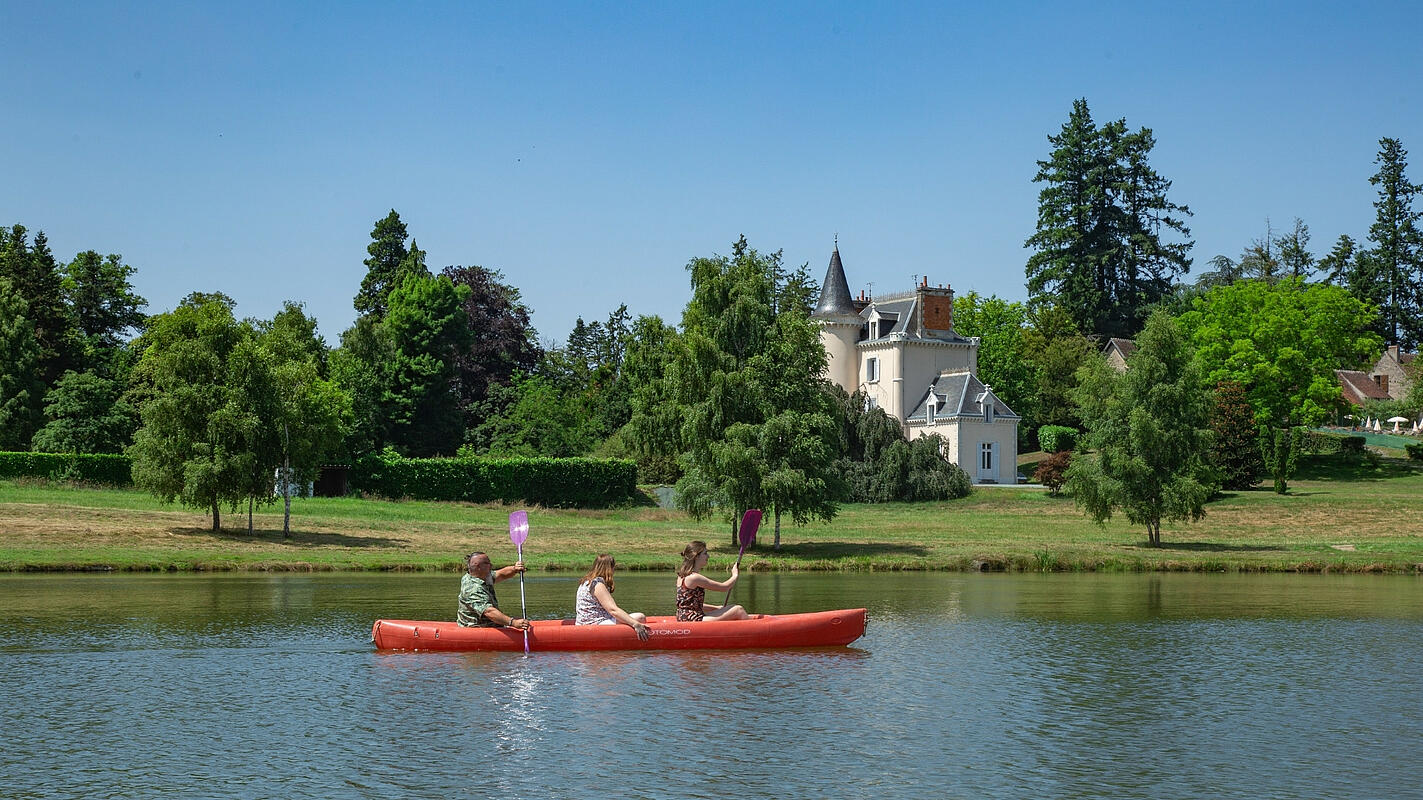 Campsite Château de Poinsouze, Creuse Campsite Château de Poinsouze, Creuse