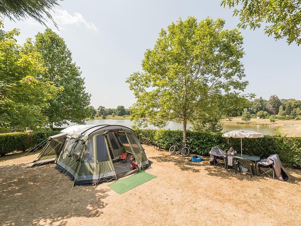 Campsite Castel Camping Château de Poinsouze BOUSSAC - BOURG New Aquitaine 1