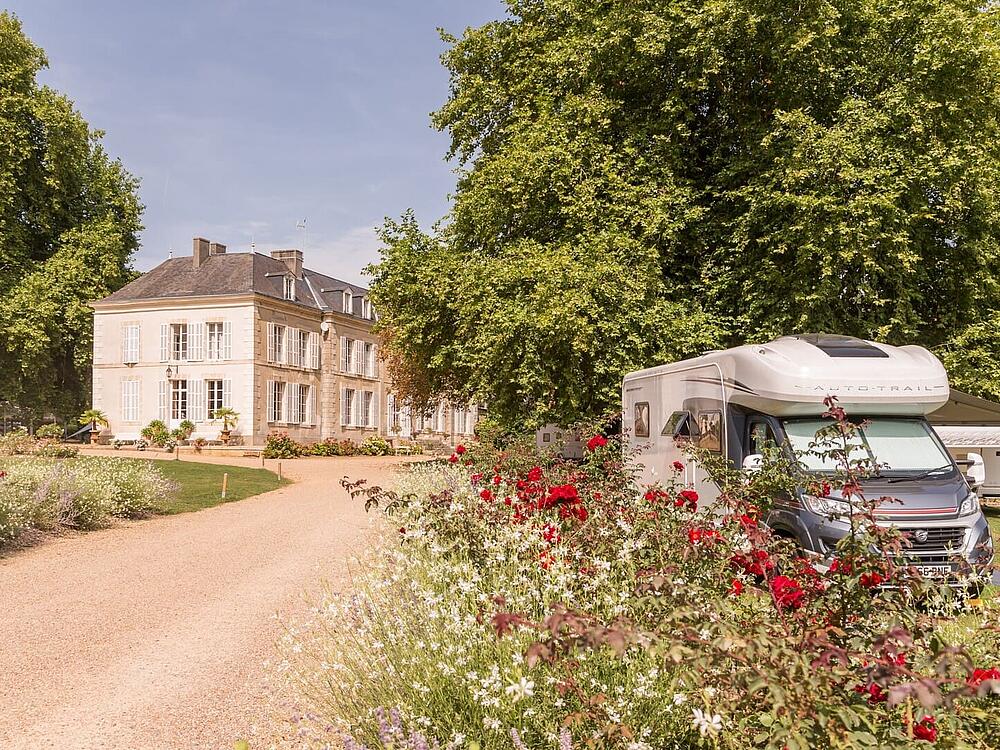 Campsite Castel Camping Château de Chanteloup SILLE-LE-PHILIPPE Pays de la Loire 0