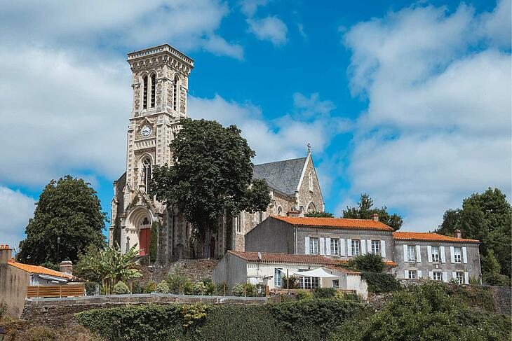 le village d'Apremont, à découvrir lors de vacances en Vendée