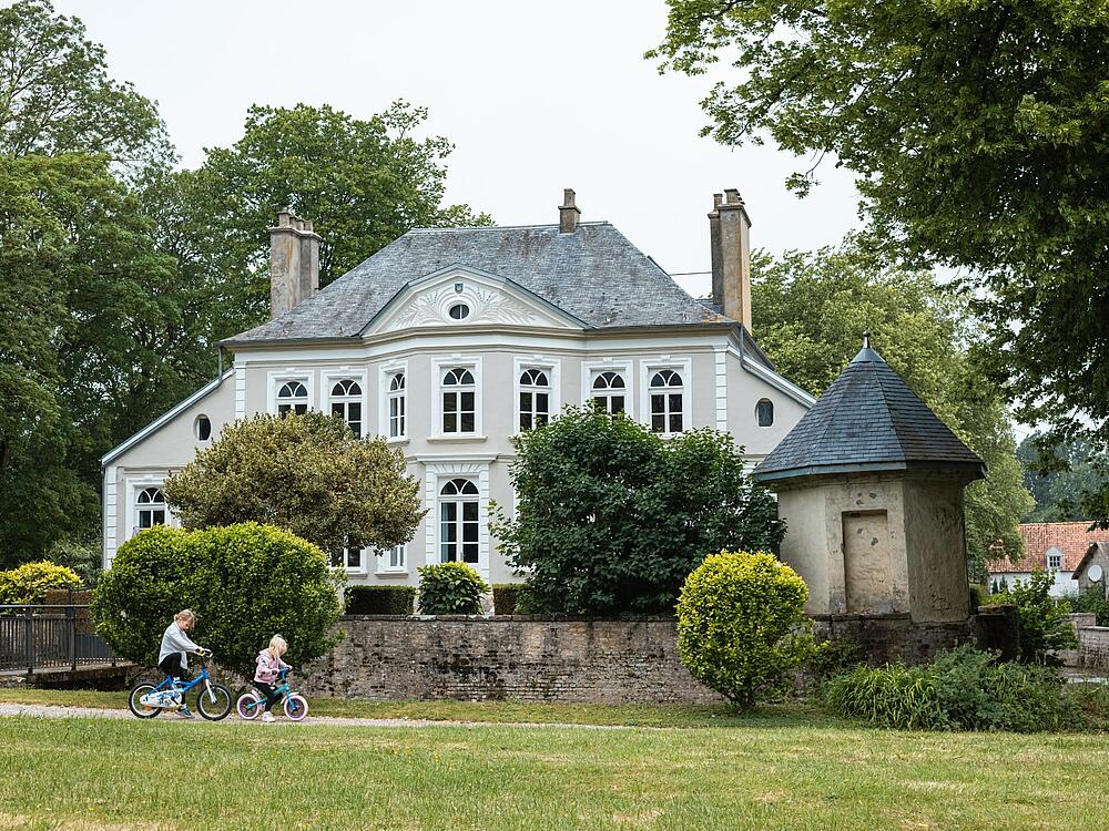 Campsite Castel Camping Domaine de La Bien-Assise Guines Hauts-de-France 17