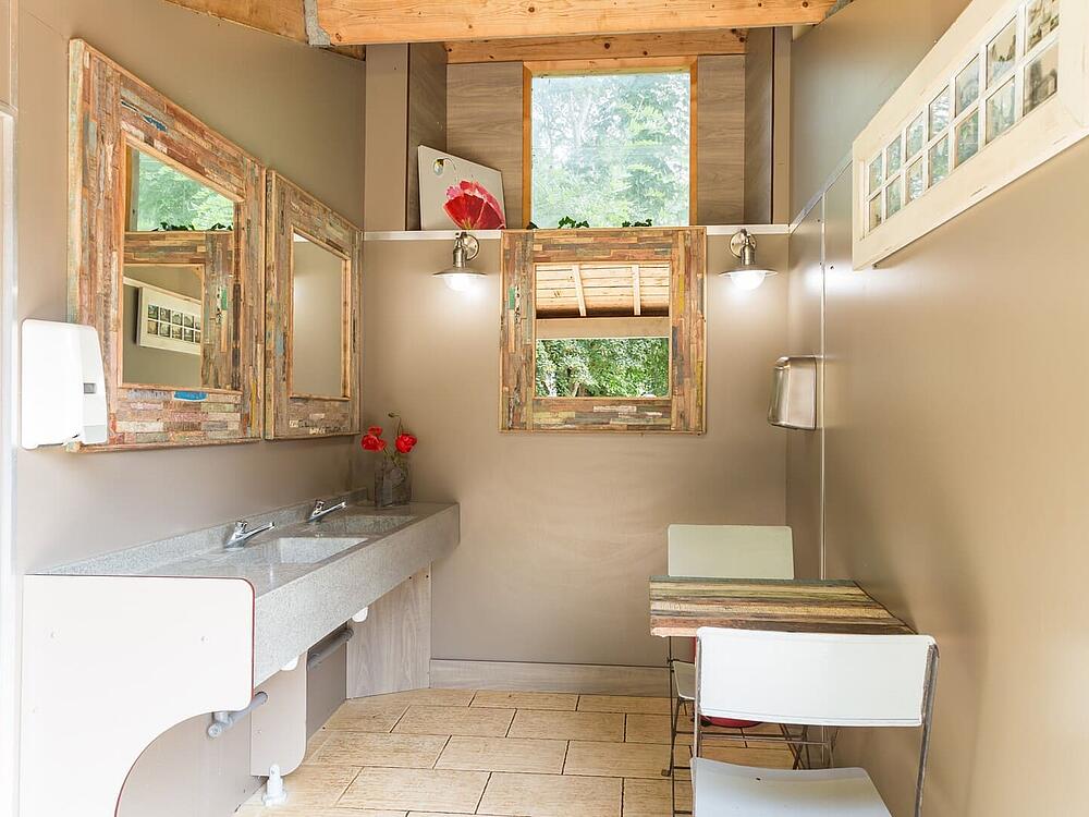 Campsite Castel Camping Château de Chanteloup SILLE-LE-PHILIPPE Pays de la Loire 9