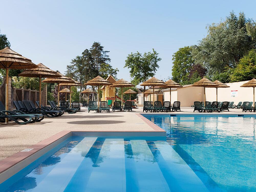 Campsite Castel Camping Château de L'Epervière Gigny-sur-Saône Bourgogne-Franche-Comté 13