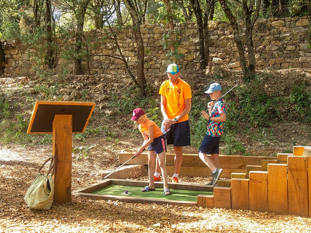 Campsite Castel Domaine de Sévenier & Spa LAGORCE Auvergne-Rhône-Alpes 11